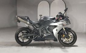 YAMAHA YZF-R1 2004 RN12