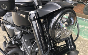 HARLEY XL883N 2017 LE2
