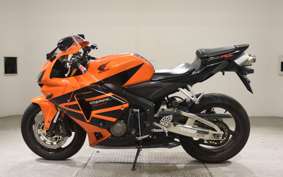 HONDA CBR600RR GEN 2 2006 PC37