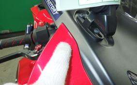 SUZUKI GSX-R600 2013