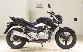 SUZUKI GSR250