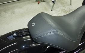 HARLEY XL883LI 2016