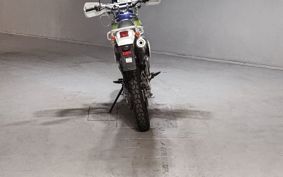 SUZUKI DJEBEL250XC SJ45A