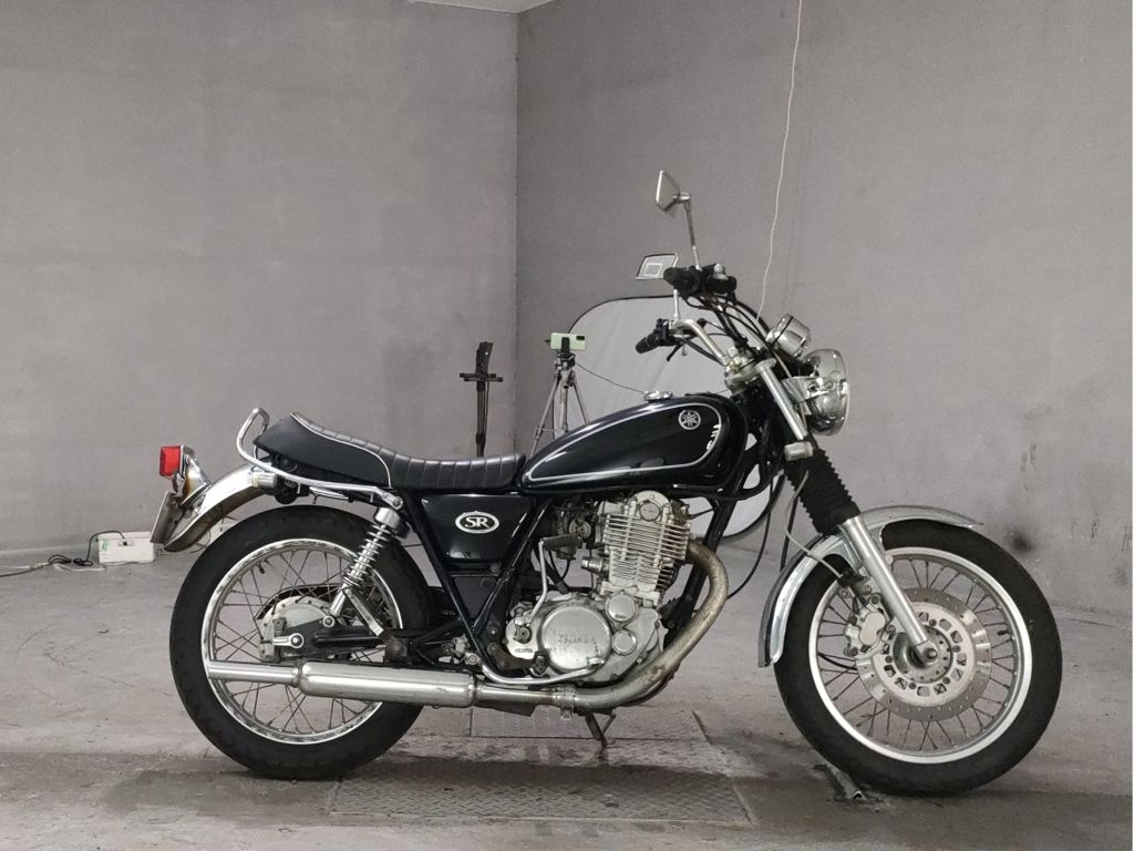 Фото Yamaha SR400 2006 с японского аукциона