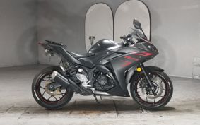 YAMAHA YZF-R25 RG10J