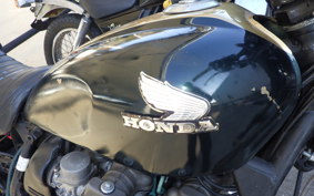 HONDA CB750 CUSTOM RC04