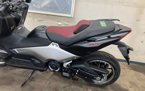 YAMAHA T-MAX 560 A 2026 SJ21J
