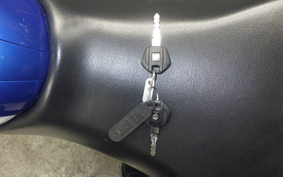 SUZUKI ｼﾞｸｻｰ250SF 2004 ED22B