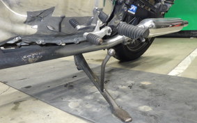 TRIUMPH BONNEVILLE T100 2004