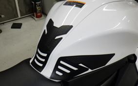 YAMAHA YZF-R7 2023 RM39J