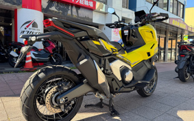 HONDA X-ADV 750 2025 RH21