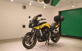 YAMAHA FZS1000 FAZER 2004