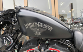HARLEY XL883N 2017 LE2