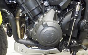 TRIUMPH TRIDENT 660 2025