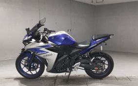 YAMAHA YZF-R25 RG10J
