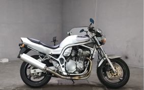 SUZUKI GSF750 GR7EA