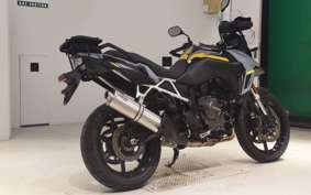 SUZUKI Vｽﾄﾛｰﾑ800 2024 EM1BA