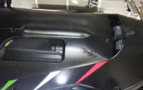APRILIA RSV4 1100ファクトリ 2024