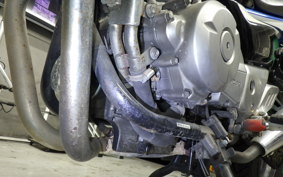SUZUKI GSR250 2004
