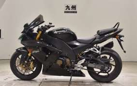 KAWASAKI ZX 10 NINJA R 2004