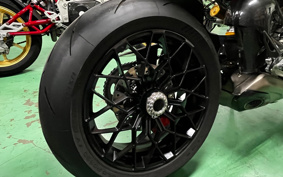 DUCATI STREET FAI MANY V4 RAN BO 2024 4F00