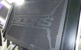 KAWASAKI Z900RS 2025 ZR900K