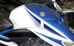 SUZUKI GSR250