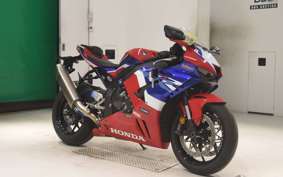 HONDA CBR1000RR R 2023 SC82