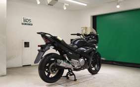 SUZUKI GSR250F 2026