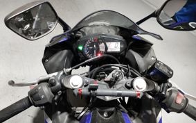 YAMAHA YZF-R25 RG10J