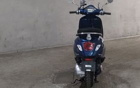 VESPA PRIMA BEIGE RA150 M82414