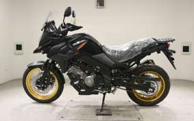 SUZUKI Vストローム650XTA 1986 C733M