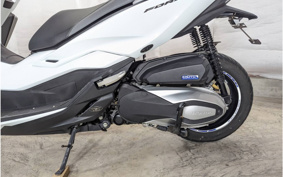 HONDA FORZA 250 MF15