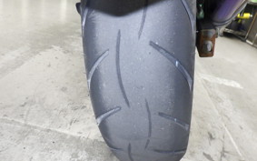 SUZUKI GSR250 2007