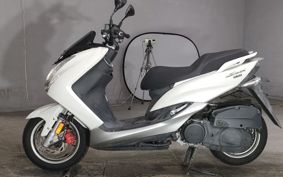 YAMAHA S-MAX SG27