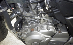 SUZUKI GSR250