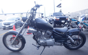 YAMAHA VIRAGO 250 3DM