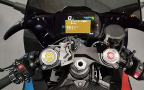 BMW M1000RR 0P41