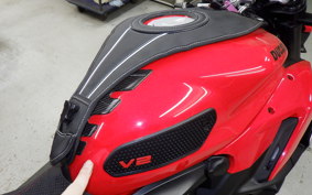 DUCATI STREETFIGHTER V2 2022