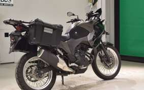 KAWASAKI VERSYS X250ﾂｱﾗｰ LE250D