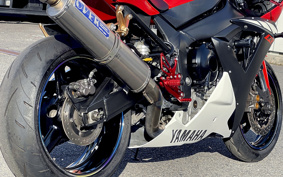 YAMAHA YZF-R1 2002 RN09