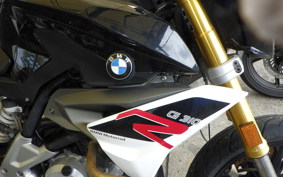 BMW G310R