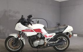 SUZUKI GSX-750 1984 GR72A