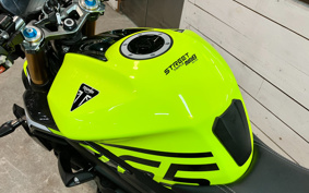 TRIUMPH TRIPLE MOTO2ED 2023 HDA624