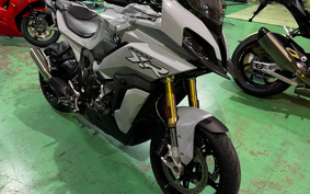 BMW S1000XR 2020 0E41