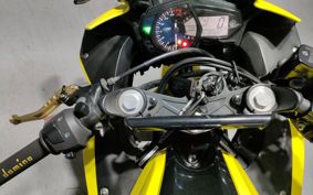 YAMAHA YZF-R25 RG10J