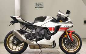 YAMAHA YZF-R1 2022 RN65J