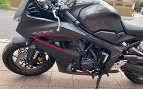 HONDA CBR650R E-CLUTCH 2024 RH17