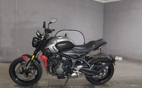 TRIUMPH TRIUMPH  TRIDENT 660 LGL10U