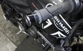 TRIUMPH TRIDENT 660 2023
